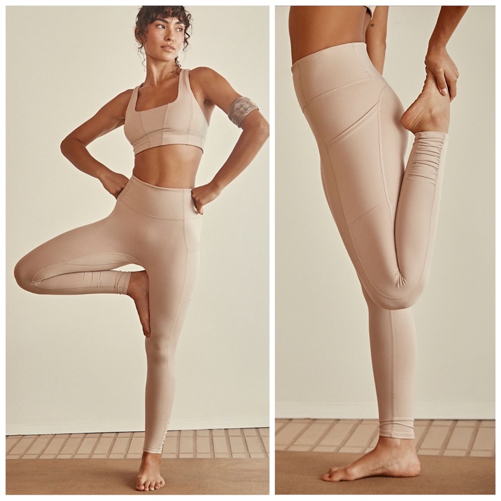 •FREE PEOPLE• Out of Your League Ankle-Length Yoga Leggings in Clay‎ Size Small